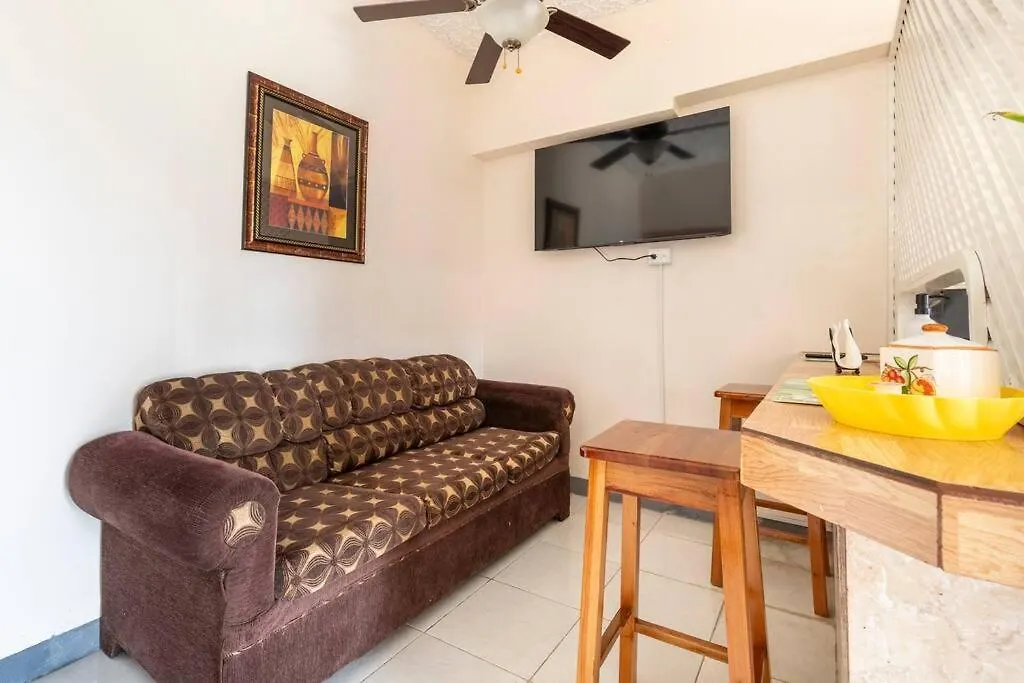 Shaw Park Gem Apt 12A Ocho Rios Apartment