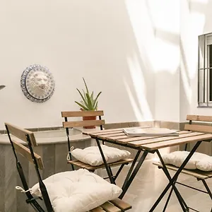https://indulge-en-sevilla-zaragoza.es-andalucia.com